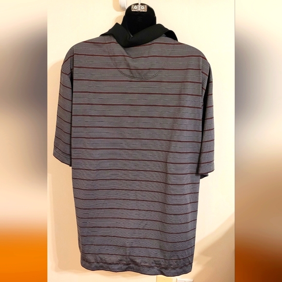 💚Men's Grey with Red Stripe Weir Golf Short Sleeved Polo Size 44L - Picture 2 of 4